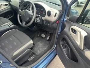 MyMobility Vehicles - WAV - Citroen Berlingo - WA64 JGY - Drivers Door Inside View
