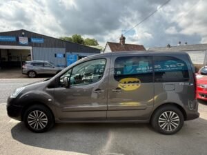 MyMobility Vehicles - WAV - Peugeot Partner - SF68 DHZ - Passenger Side View