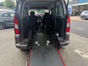 MyMobility Vehicles - WAV - Peugeot Partner - SF68 DHZ - Ramp Extended View